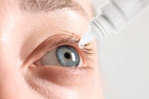 تایید قطره چشمی جدید FDA برای اصلاح دید نزدیک در بزرگسالان